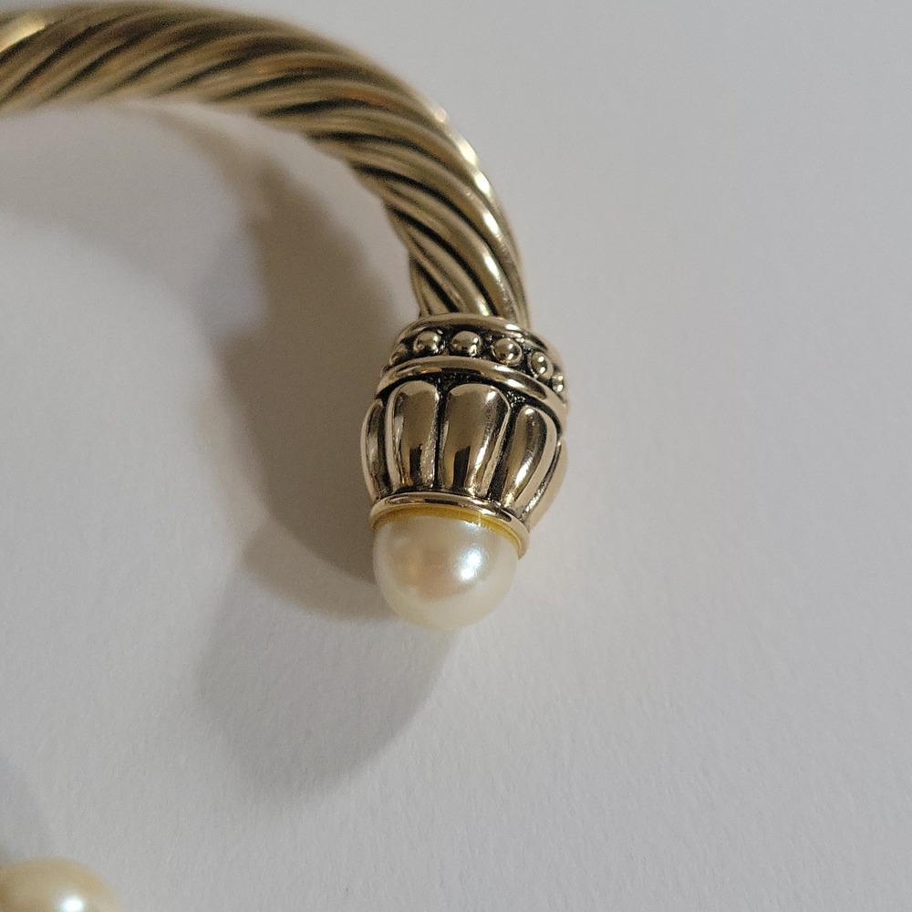Gold Twisted Cable Cuff Bracelet Faux Pearl Accents Old Money - Picture 7 of 8